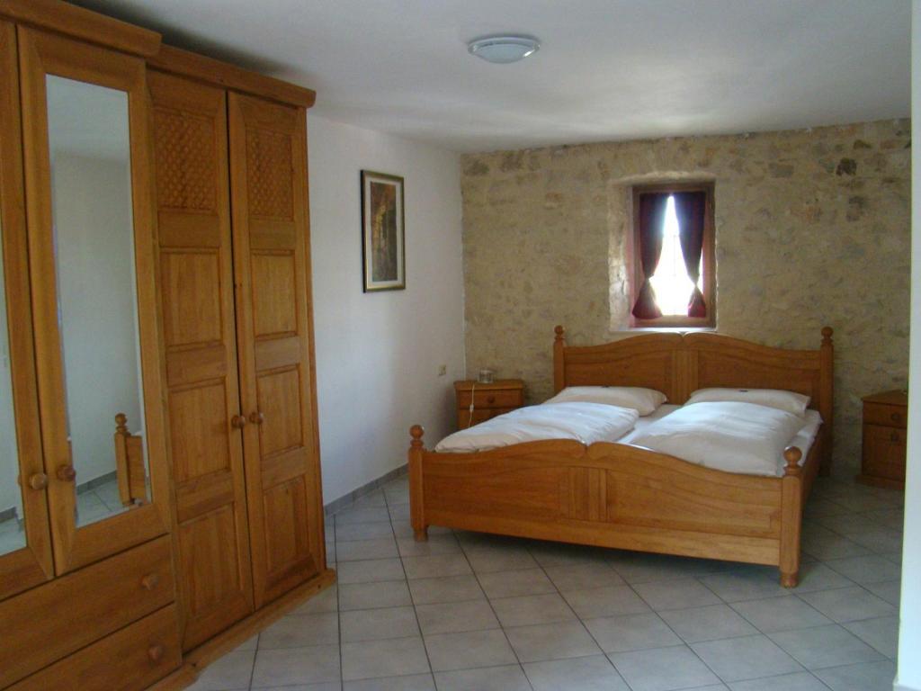 Hotel Burg Katzenstein Katzenstein  Pokój zdjęcie