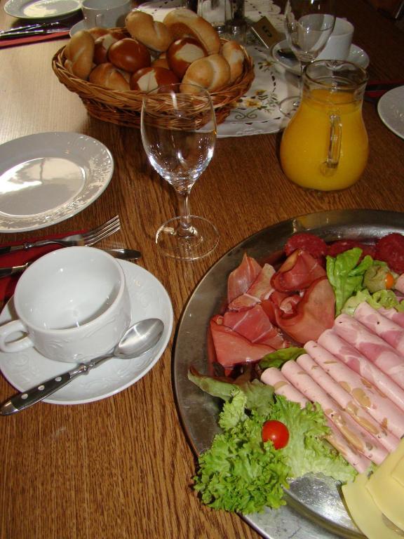 Hotel Burg Katzenstein Katzenstein  Zewnętrze zdjęcie